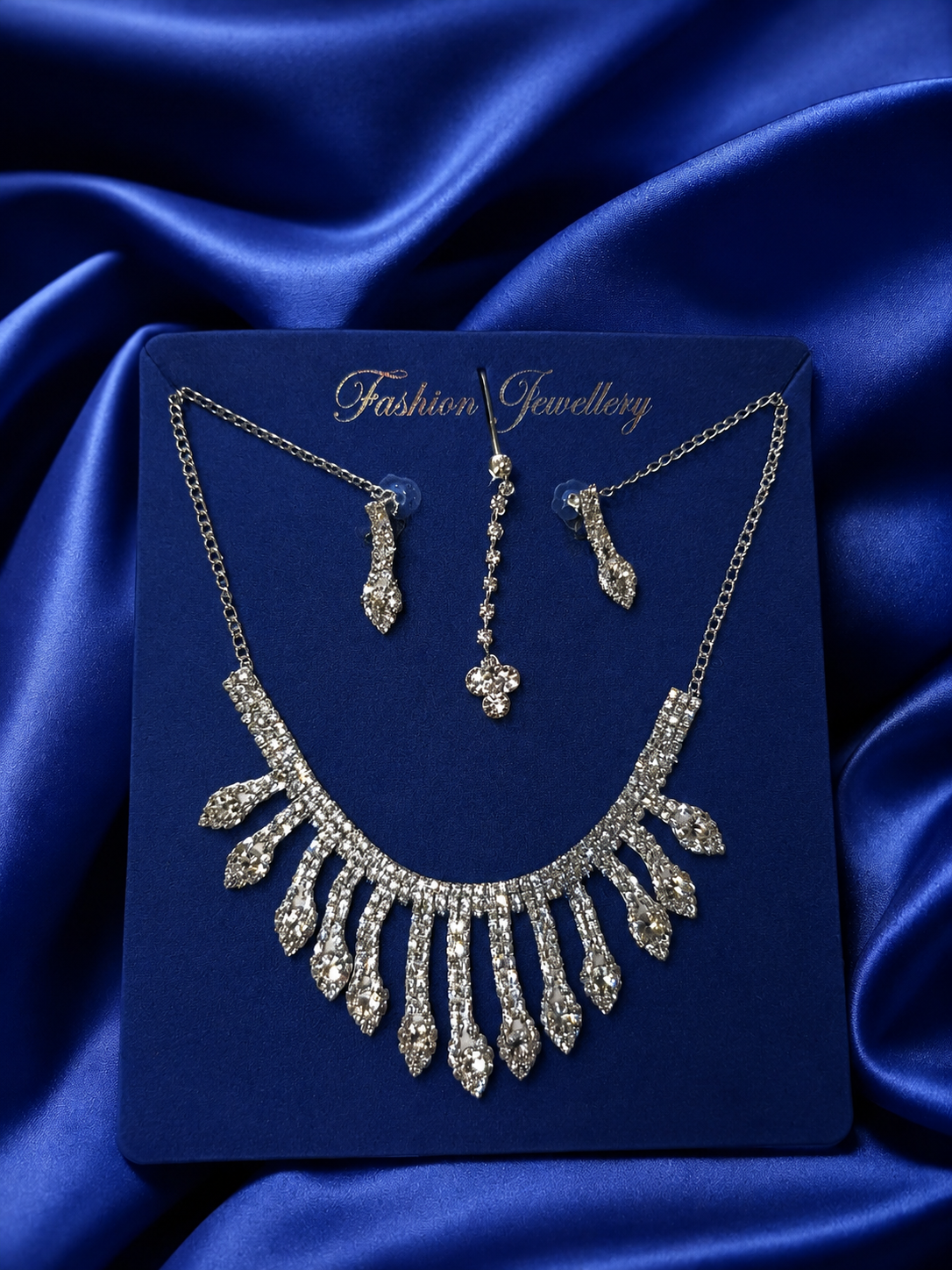 Elegant Silver-Tone Crystal Necklace Set with Matching Earrings for Women