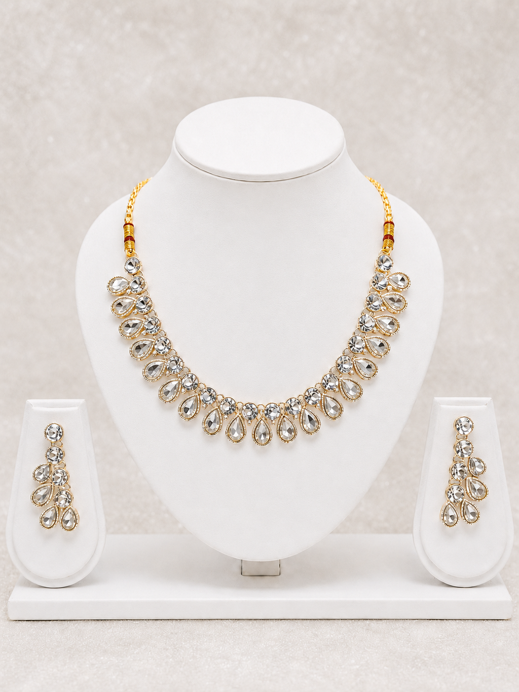 Elegant Gold-Plated White Kundan Necklace Set with Matching Drop Earrings & Maang Tikka