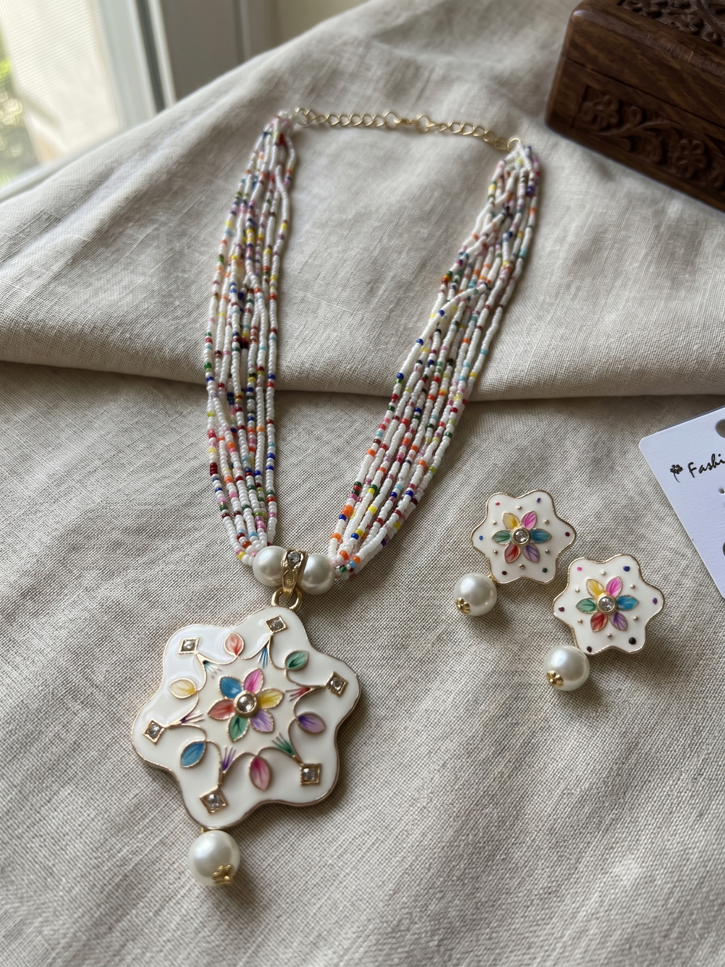 Multicolor Beaded Pearl Necklace Set with Floral Pendant & Matching Earrings